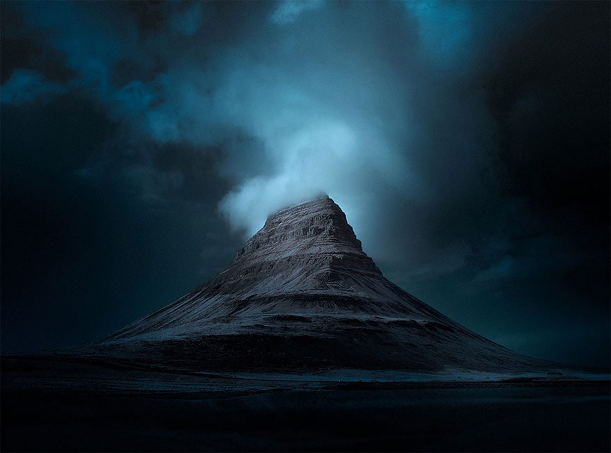 Голубая Исландия.

Британский фотограф Энди Ли (Andy Lee) использовал...